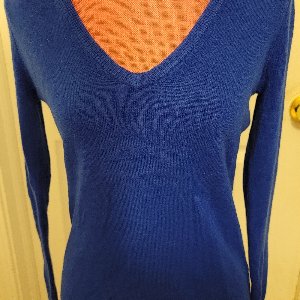 NEW YORK & COMPANY - EUC Royal Blue Lightweight Soft Knit Sweater, Size Adult S